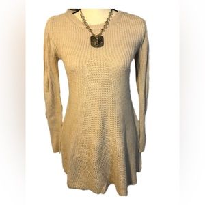 ROMEO + JULIET SWEATER DRESS CREAM COLOR XS